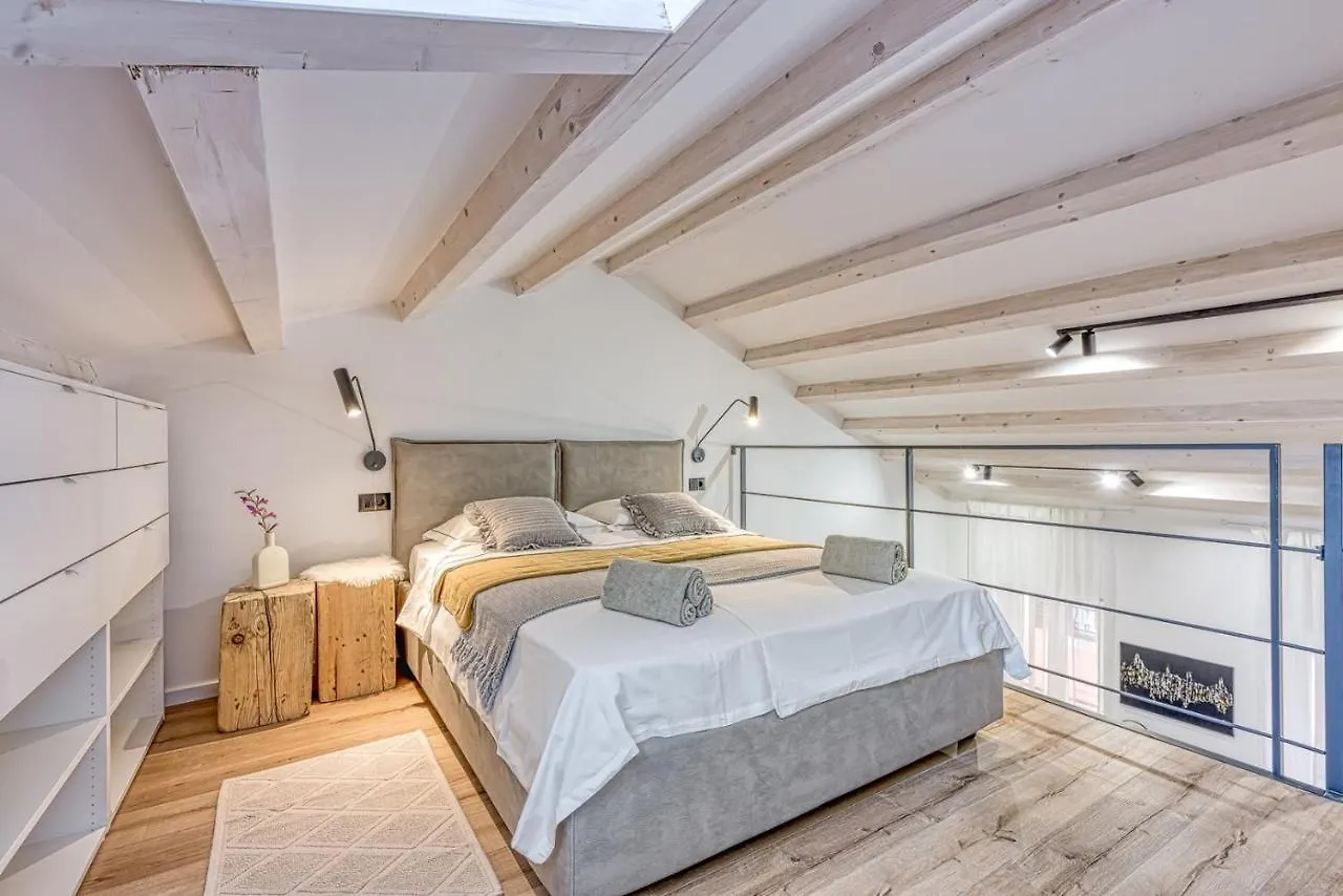 La Pelegrina Villa Rovinj 0*,